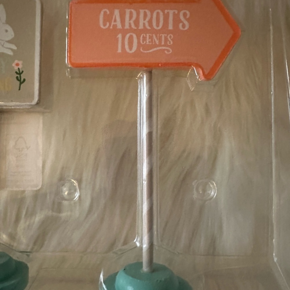 Easter Tiered Tray decor Spritz Mini Signs - Picture 4 of 5